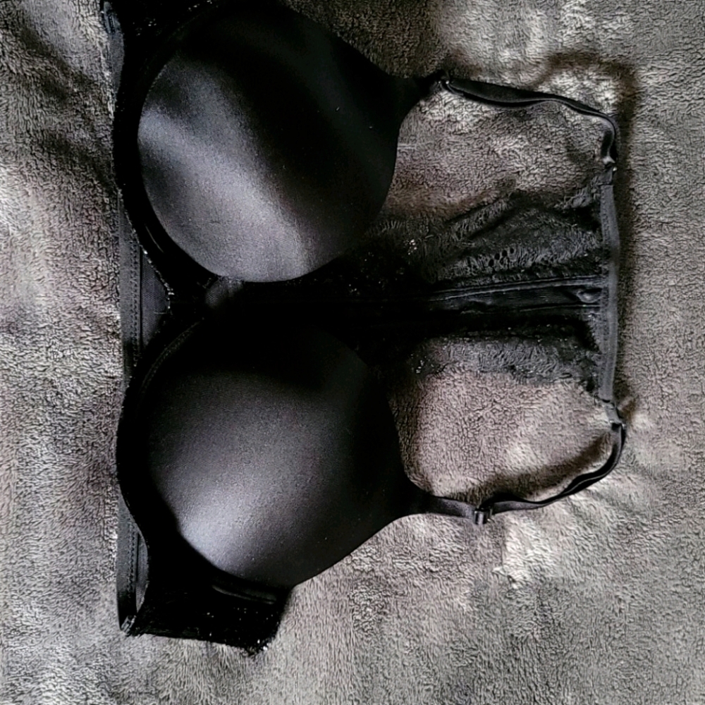 New Victoria Secret PU Bra
